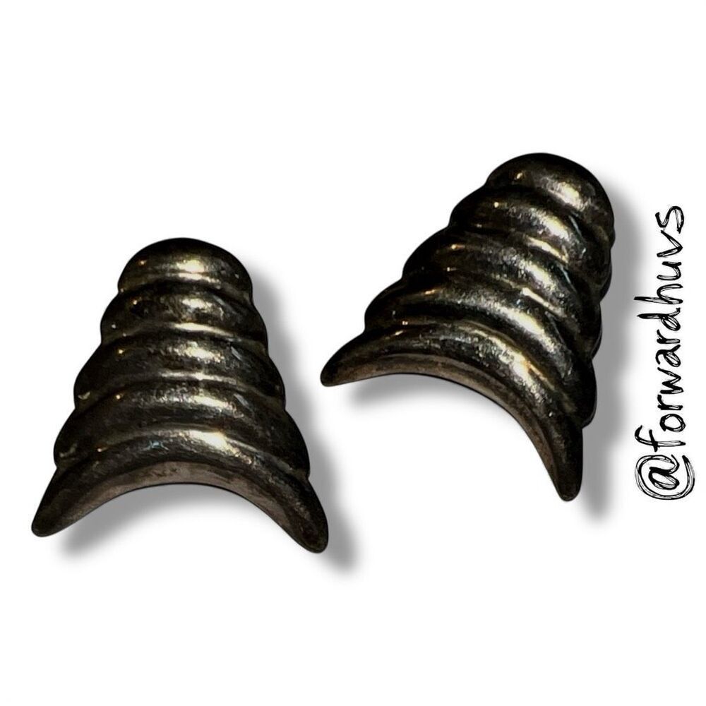 Sterling Silver Earrings – Mexico TM-8 Mark – Sculptural Ribbed Design